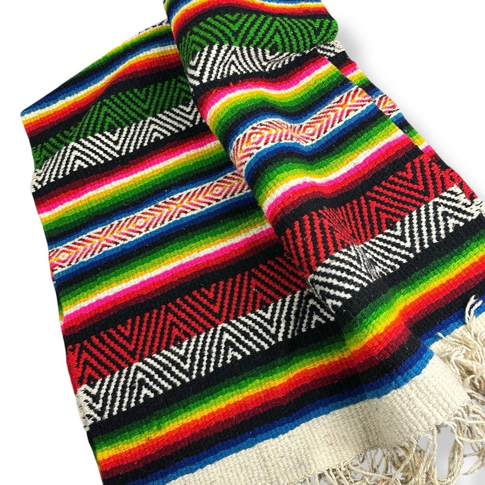Vintage Mexican Serape Poncho Large Heavy  Textile Woven Wool 70x74‎ w/ Fringe - Picture 10 of 13